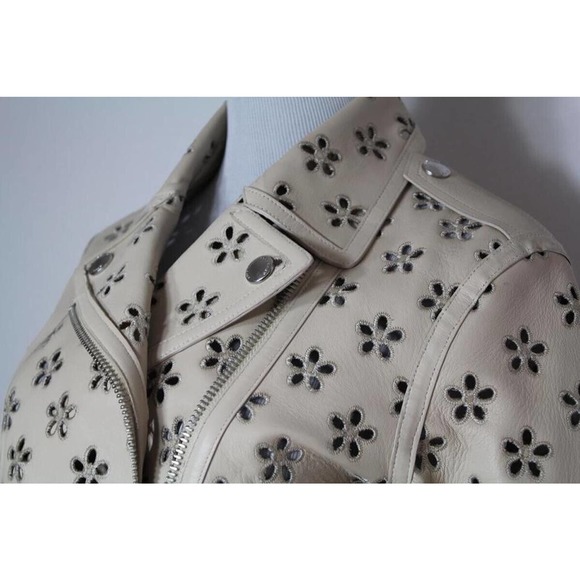 $6250 STUNNING NWT BURBERRY MOTO LAMBSKIN LEATHER LASER CUT JACKET COAT 6 S NEW! - Picture 4 of 10